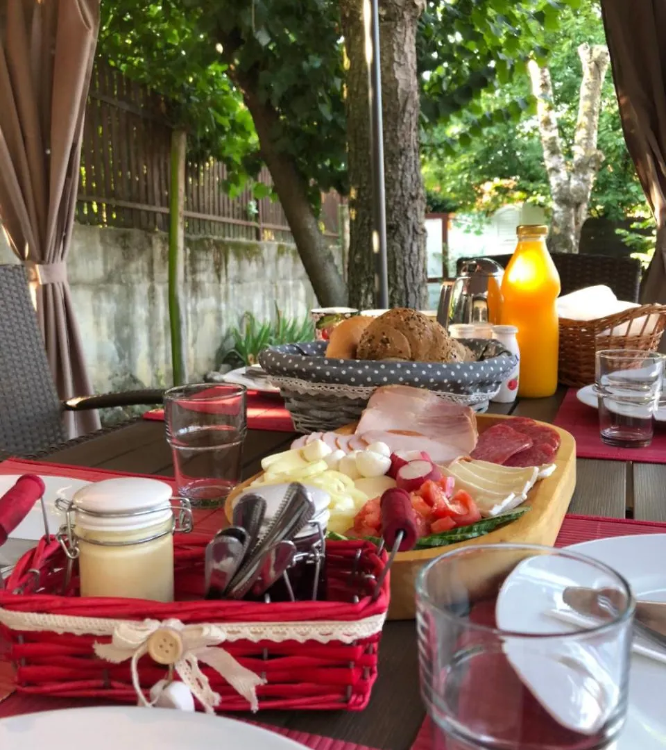 Hotel Illaberek Panzio Erlau