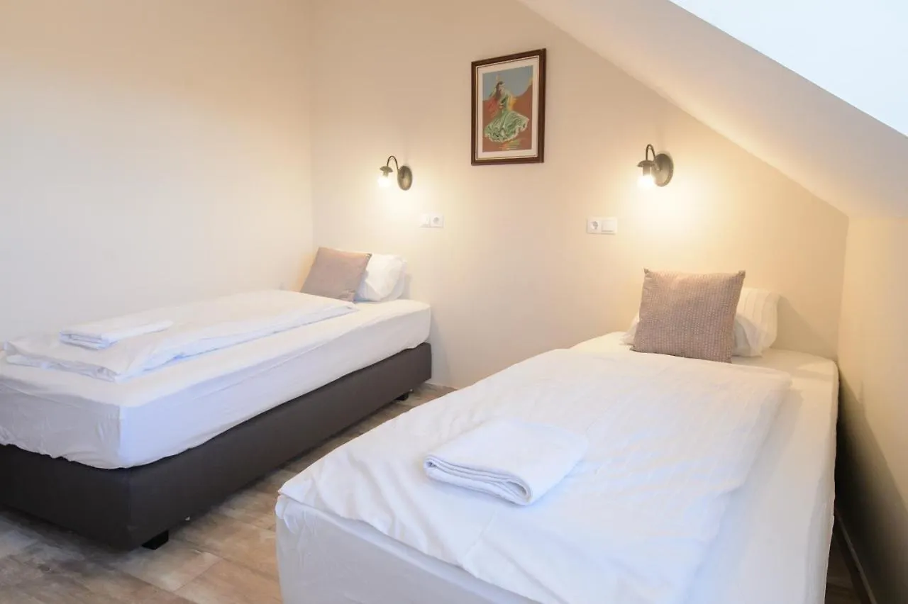 Hotel Illaberek Panzio Erlau Gasthof