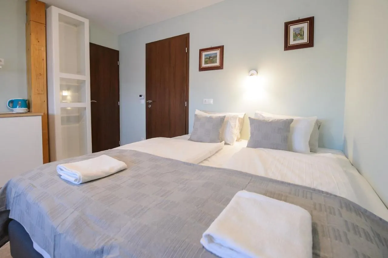 Hotel Illaberek Panzio Erlau